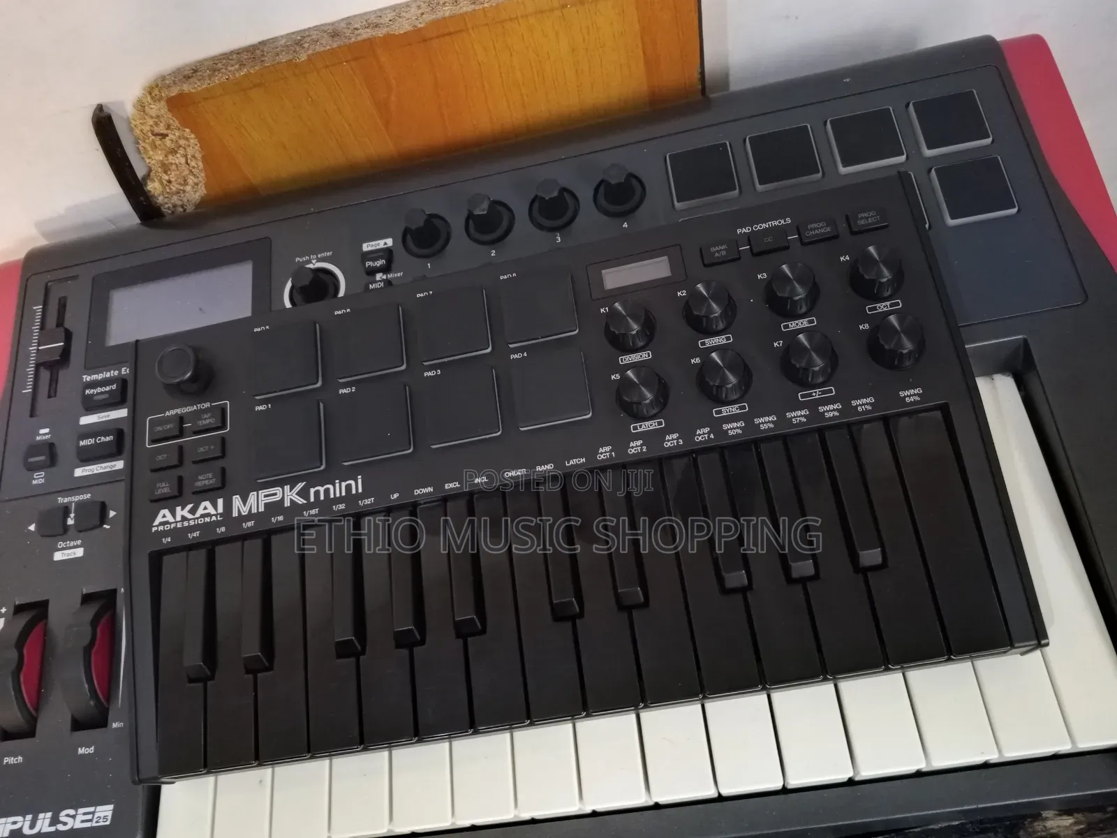 Akai Midi Keyboard