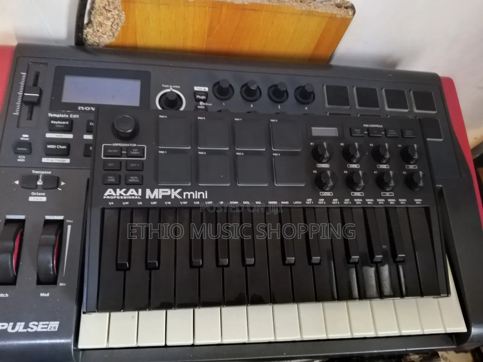Akai Midi Keyboard