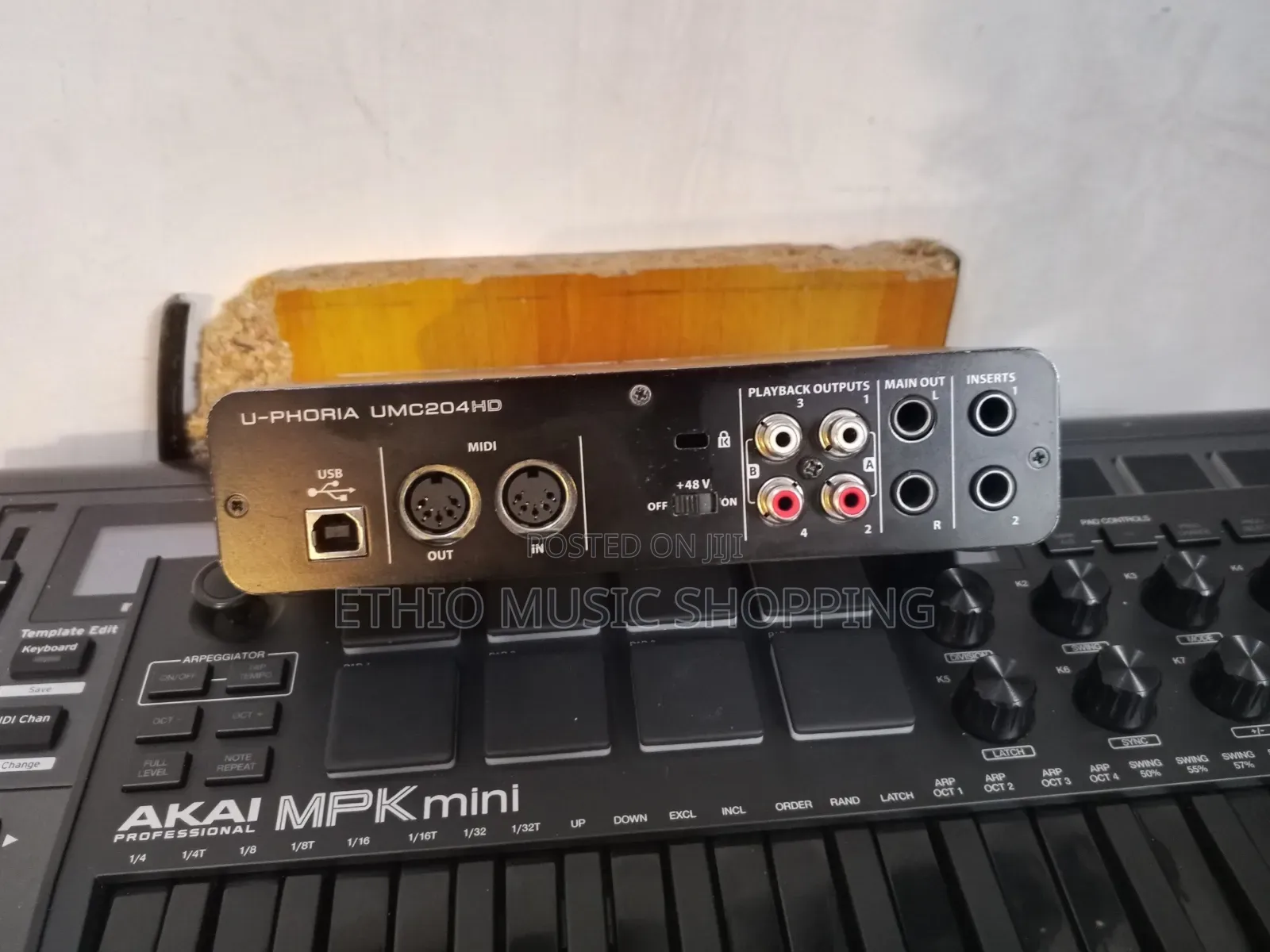 Behringer U Phoria