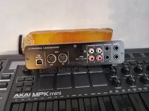 Behringer U Phoria