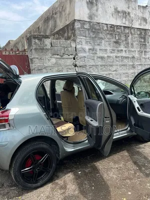 Toyota Yaris 2009 Silver