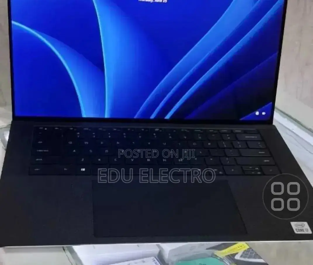 New Laptop Dell XPS 15 16GB Intel Core i7 SSD 512GB