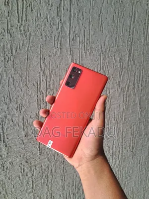New Samsung Galaxy S20 FE 5G 128 GB Red