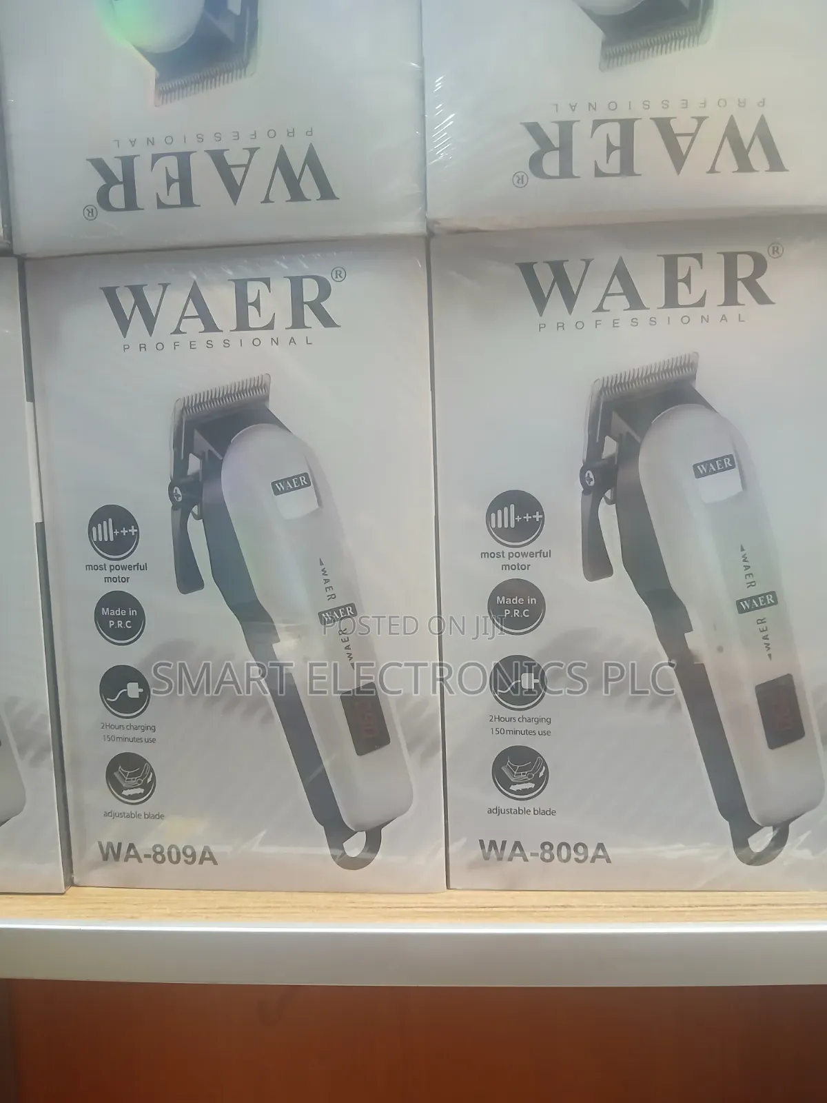 Waer WA-809A Is a Professional Wireless Hair Clipper Designed for Smoo
