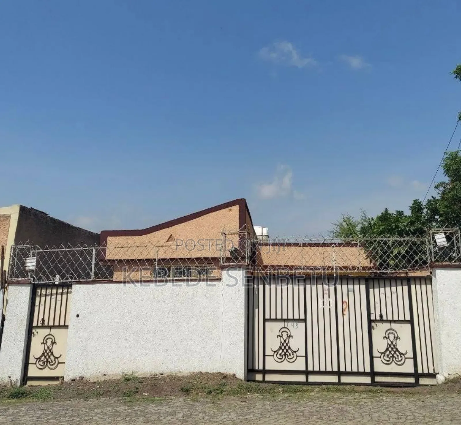 6bdrm House in Oromia, East Shewa for sale
