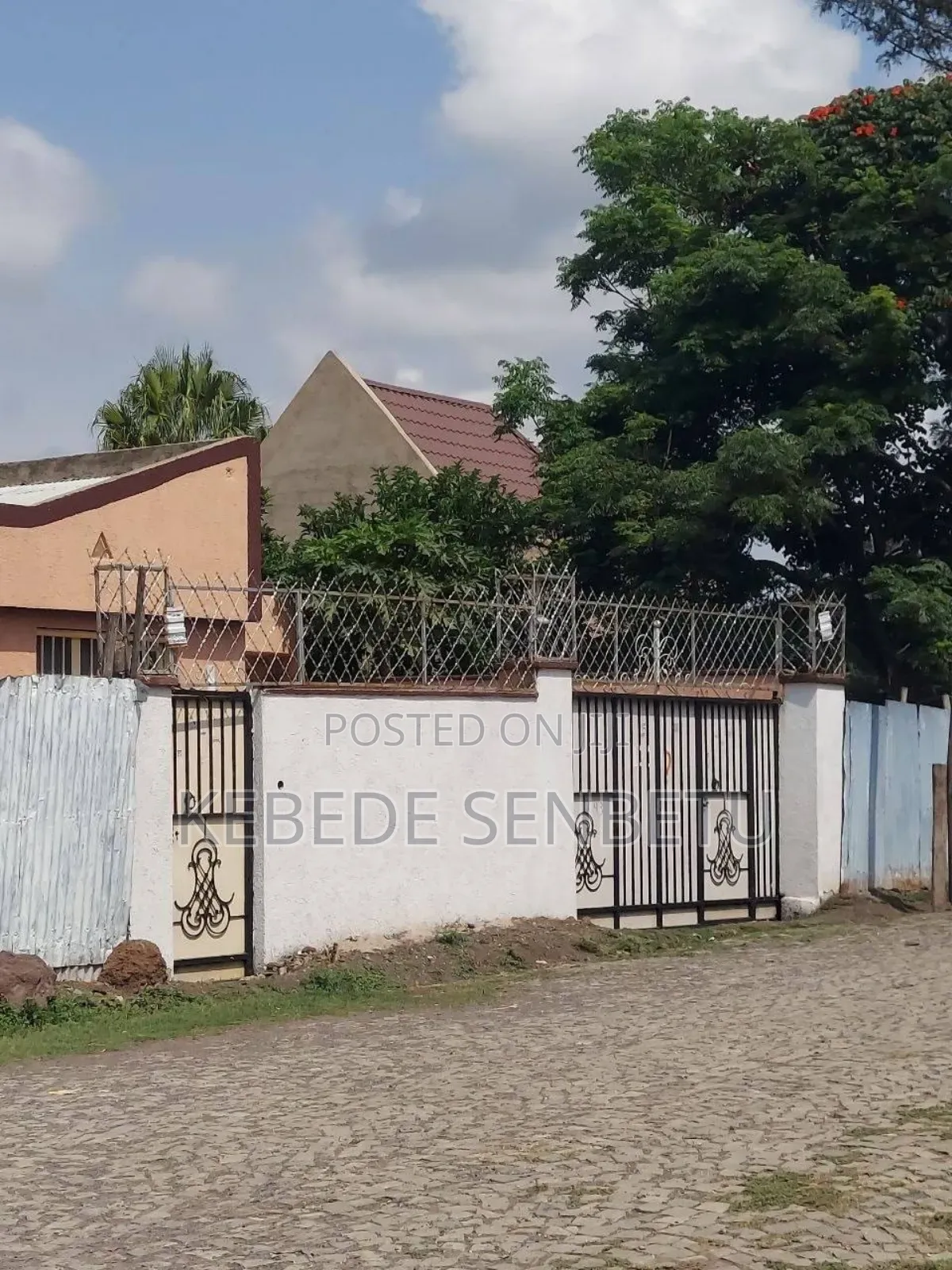 6bdrm House in Oromia, East Shewa for sale