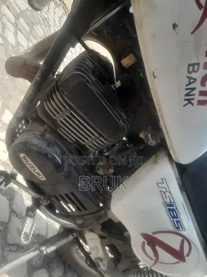 Suzuki 2015 White