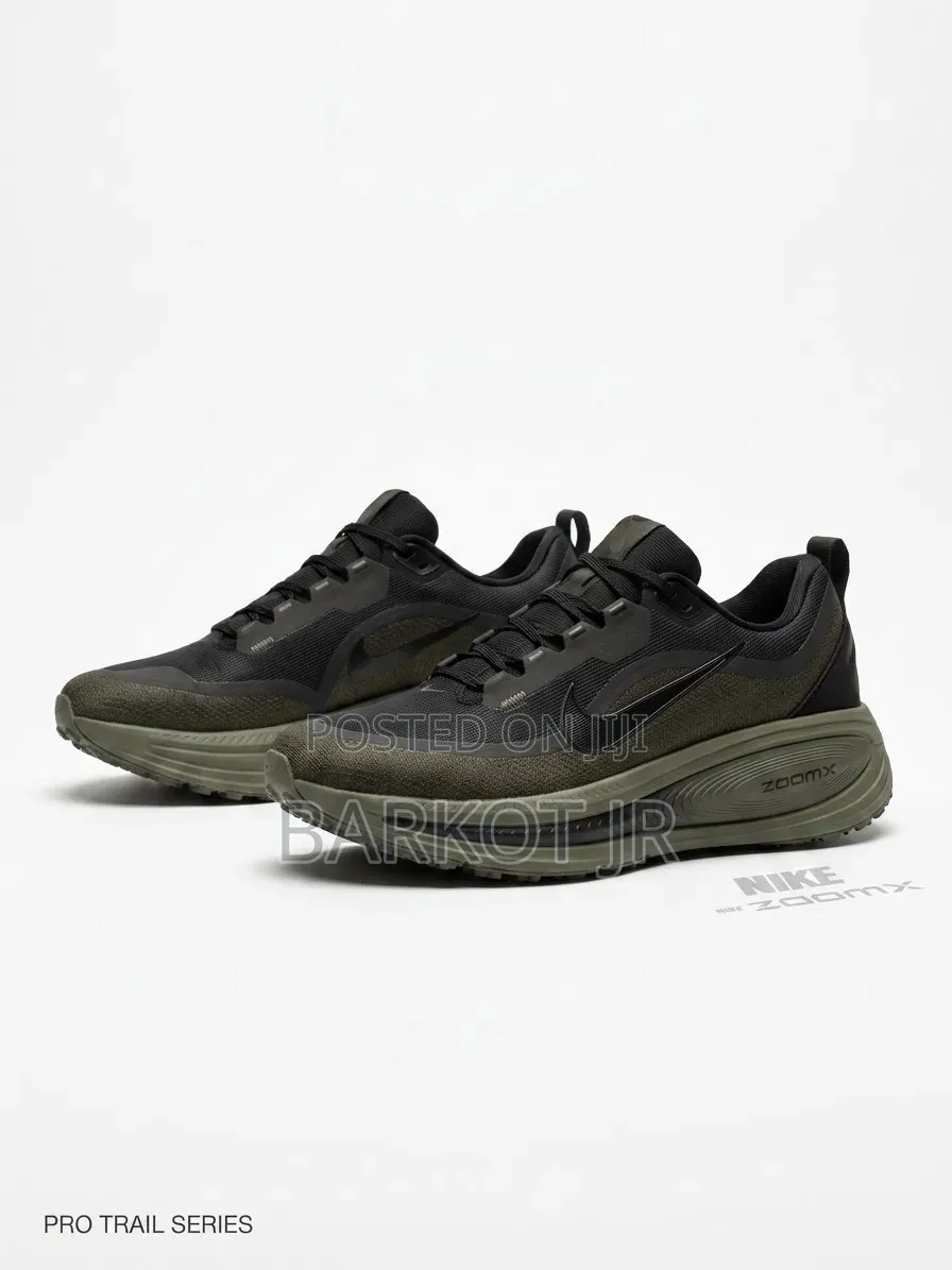 NIKE ZOOMX Premium Sneakers