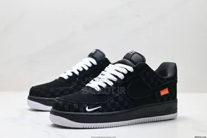 Nike Air Force 1 — Black Gg