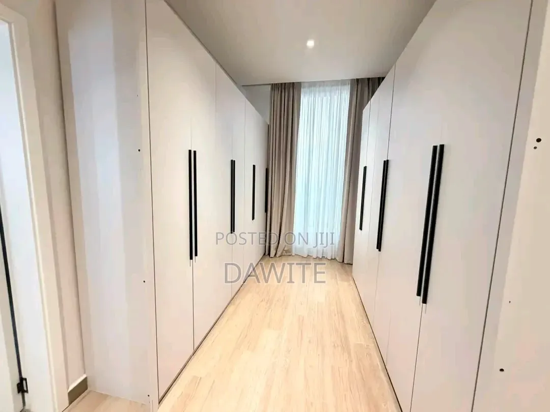 Furnished 3bdrm Apartment in የግል, Bole for sale