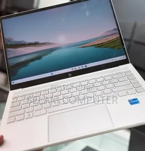 New Laptop HP Envy 14 8GB Intel Core i5 SSD 512GB