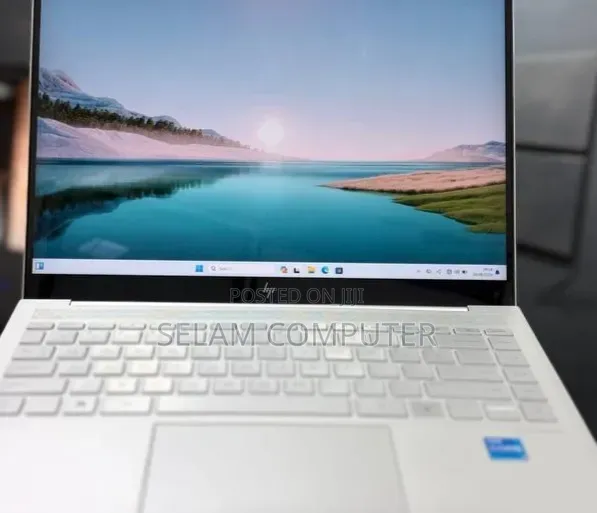 New Laptop HP Envy 14 8GB Intel Core i5 SSD 512GB