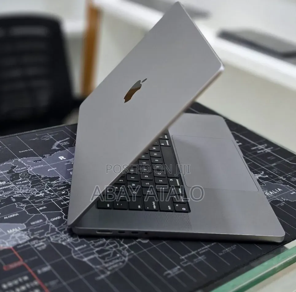 New Laptop Apple MacBook Pro 2021 M1 32GB Apple M1 SSD 512GB