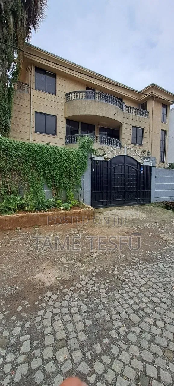 Furnished 8bdrm House in ወሰን, Bole for sale
