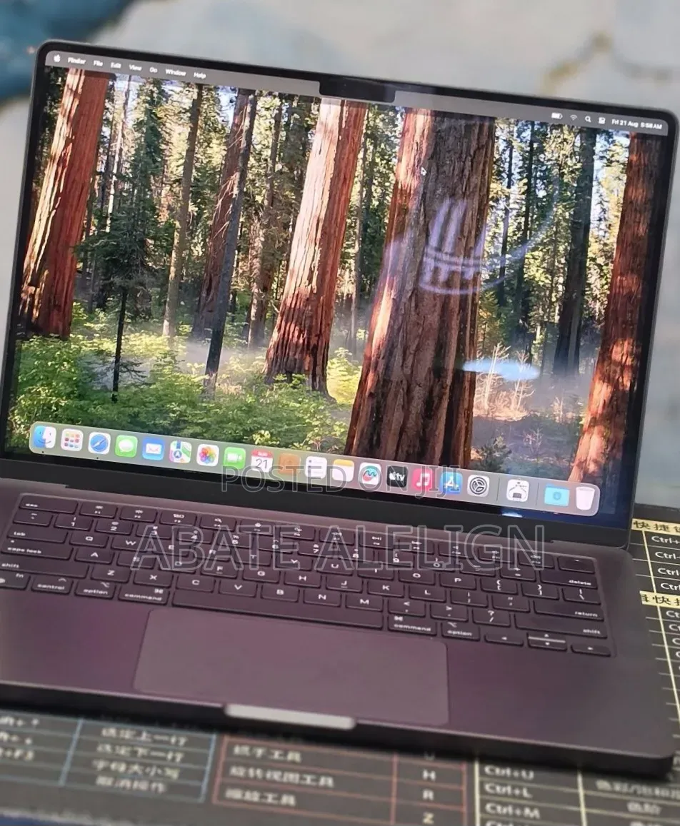 New Laptop Apple MacBook Pro 2024 M4 16GB Apple M4 Pro SSD 512GB
