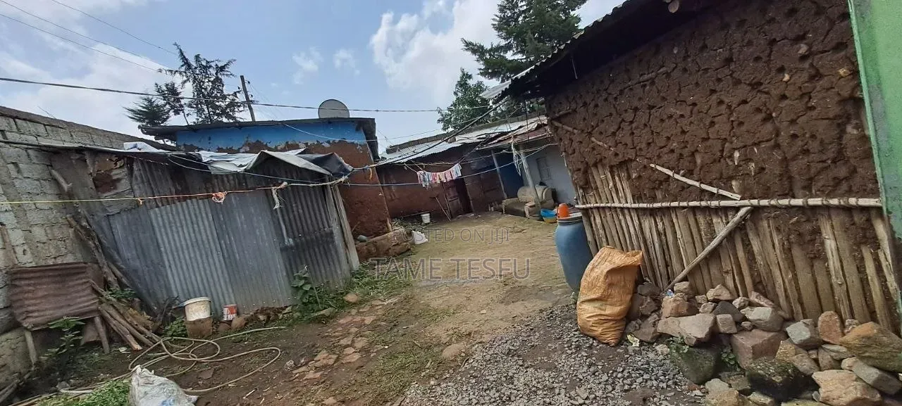1bdrm Villa in ኮቶቤ, Bole for sale
