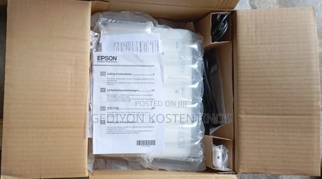 Epson Projector Model : CO-W01