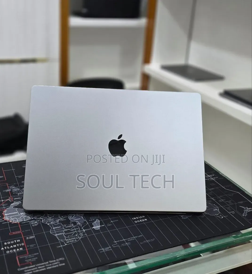 New Laptop Apple MacBook Pro 2021 M1 32GB Apple M1 Pro SSD 512GB
