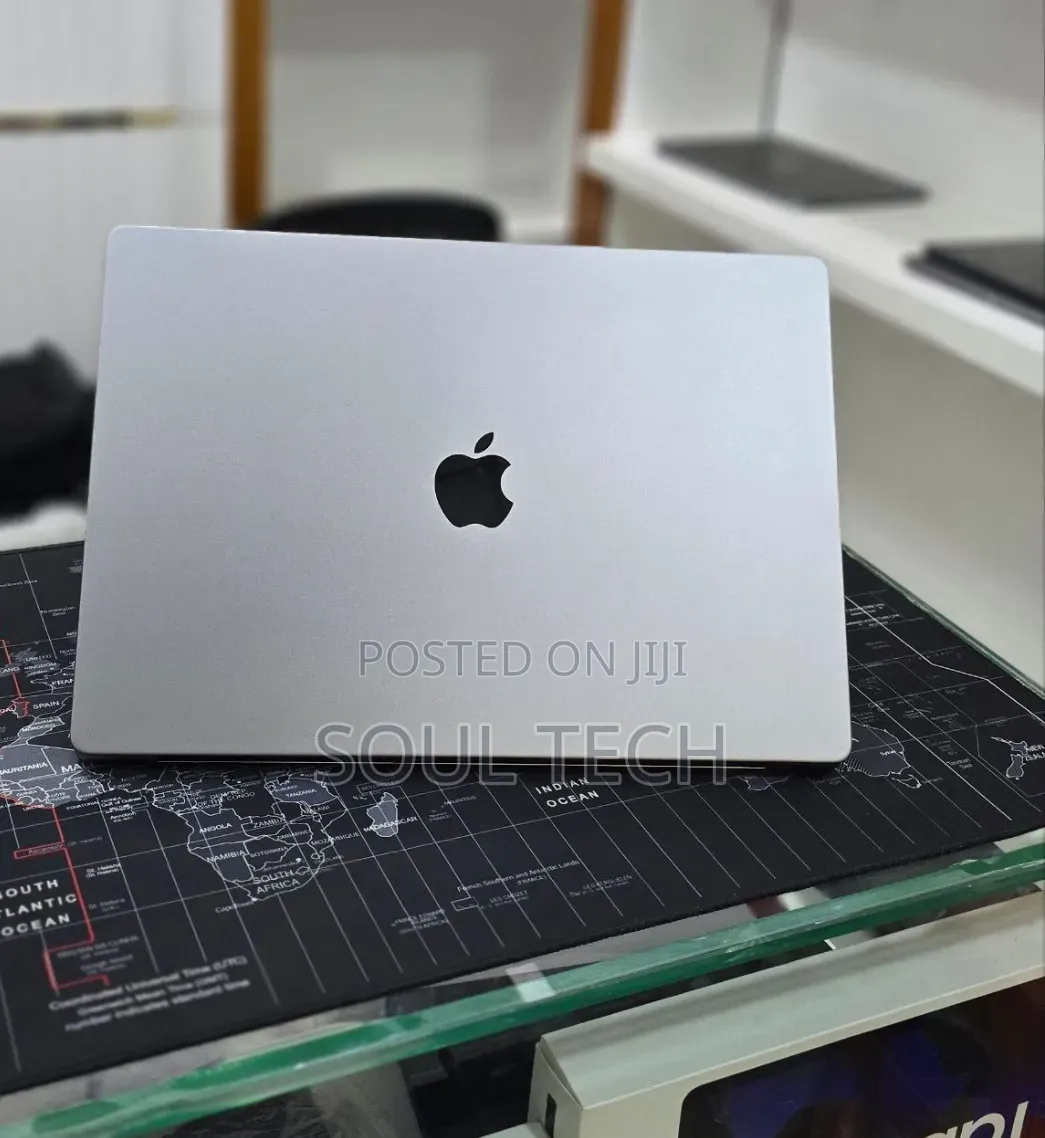 New Laptop Apple MacBook Pro 2021 M1 32GB Apple M1 Pro SSD 512GB