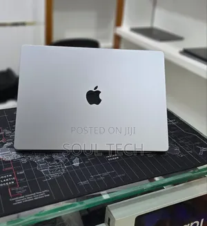 New Laptop Apple MacBook Pro 2021 M1 32GB Apple M1 Pro SSD 512GB