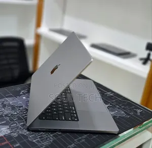 New Laptop Apple MacBook Pro 2021 M1 32GB Apple M1 Pro SSD 512GB
