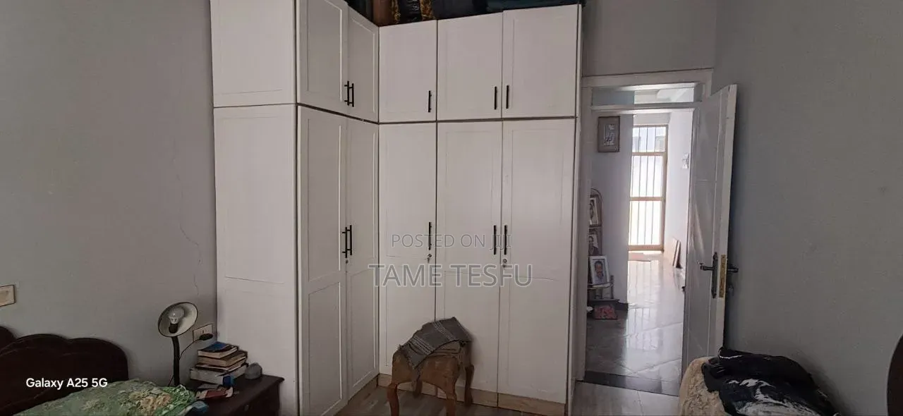 Furnished 3bdrm Villa in ኮቶቤ, Yeka for sale