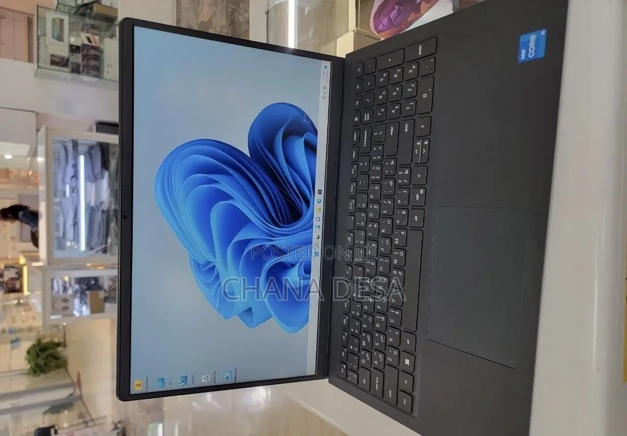 New Laptop Dell 16GB Intel Core i5 SSD 512GB