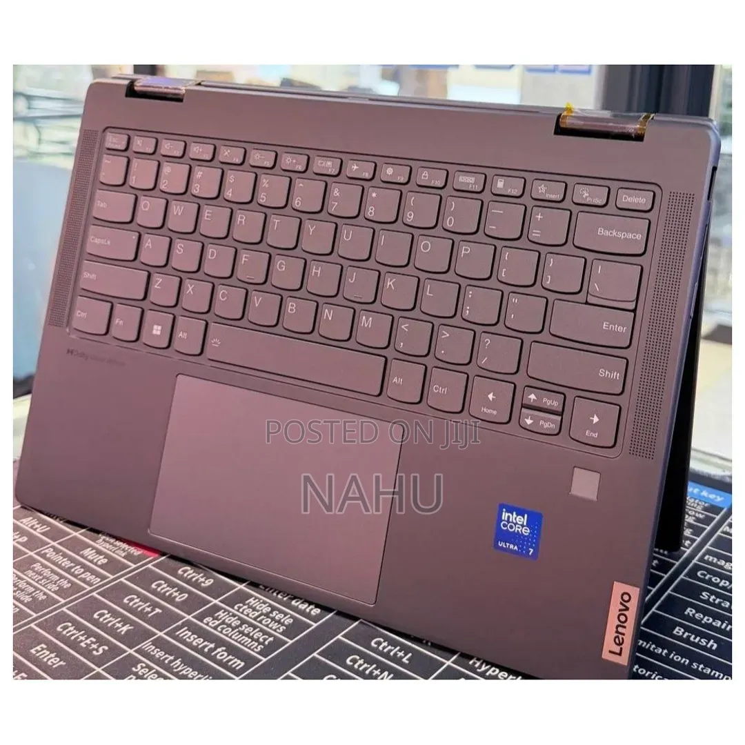 New Laptop Lenovo Yoga 7i 16GB Intel Core Ultra 7 SSD 512GB