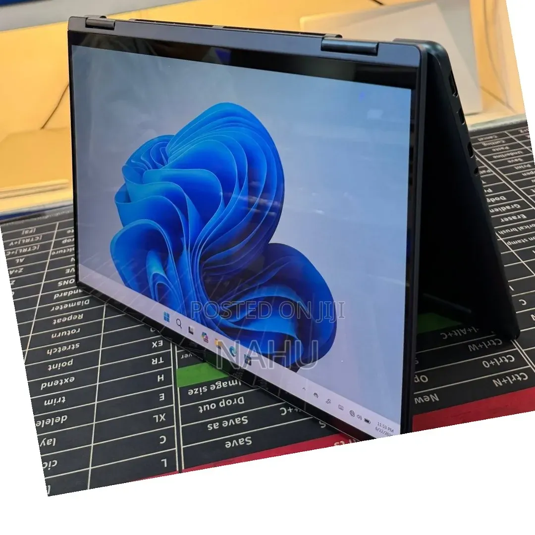 New Laptop Lenovo Yoga 9i 16GB Intel Core i7 SSD 512GB