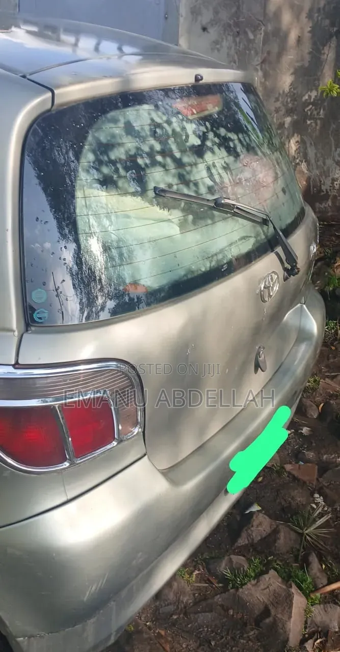 Toyota Vitz 2002 Beige