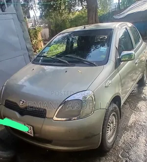 Toyota Vitz 2002 Beige