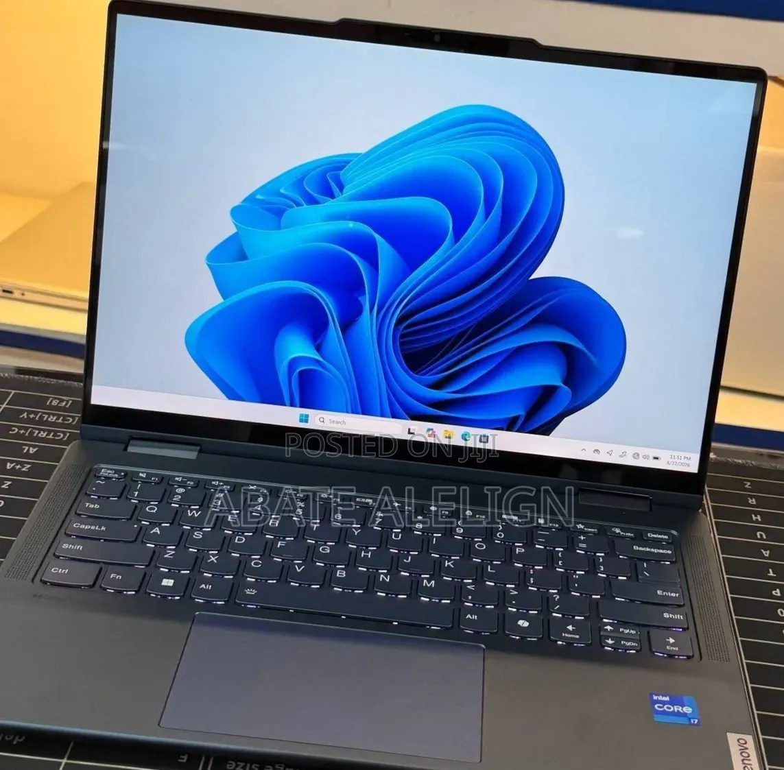 New Laptop Lenovo Yoga 700 16GB Intel Core i7 SSD 512GB