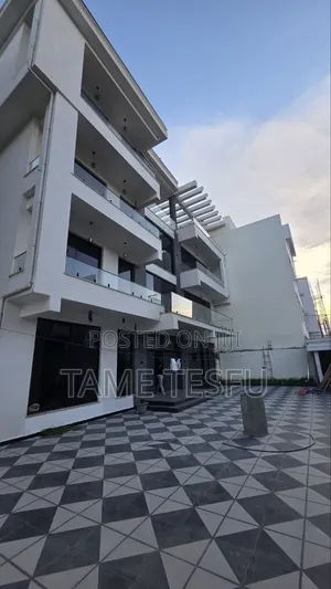 Furnished 8bdrm House in ኃይሌ, Nifas Silk-Lafto for sale