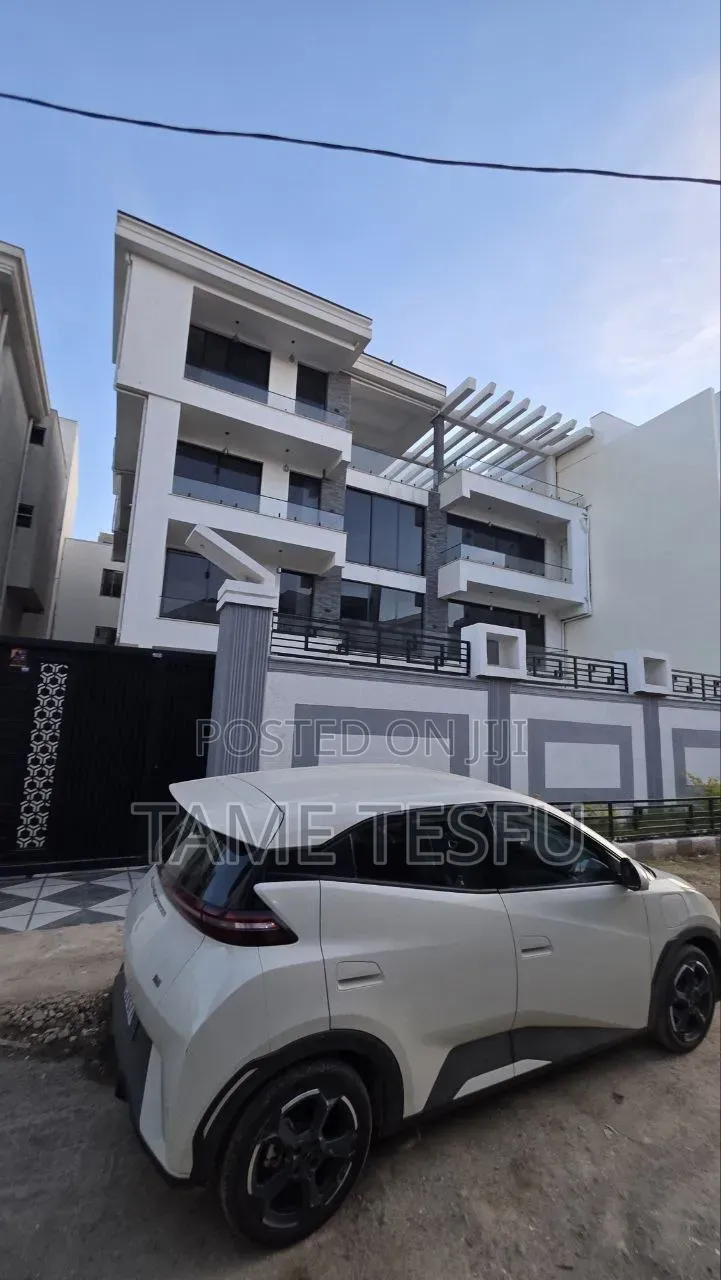 Furnished 8bdrm House in ኃይሌ, Nifas Silk-Lafto for sale