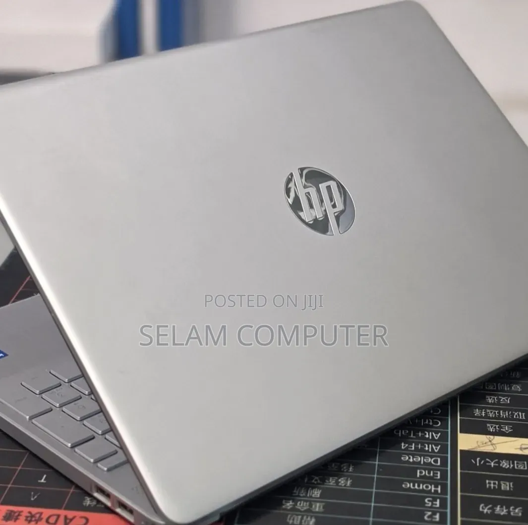 New Laptop HP Stream Notebook 12GB Intel Core i5 SSD 128GB