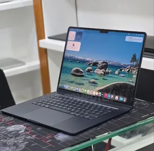 New Laptop Apple MacBook Pro 2024 M4 16GB Apple M4 SSD 256GB
