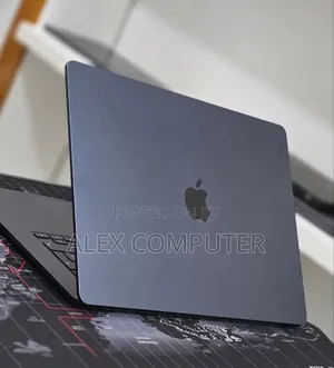 New Laptop Apple MacBook Pro 2024 M4 16GB Apple M4 SSD 256GB