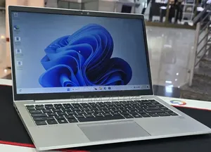 New Laptop HP EliteBook 840 G8 16GB Intel Core i7 SSD 512GB