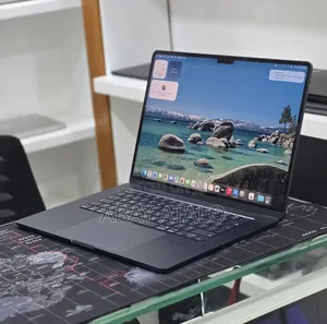 New Laptop Apple MacBook Air 2025 M4 16GB Apple M4 SSD 256GB