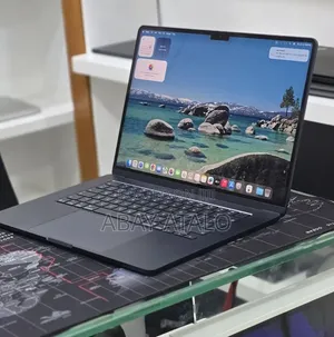 New Laptop Apple MacBook Air 2025 M4 16GB Apple M4 SSD 256GB