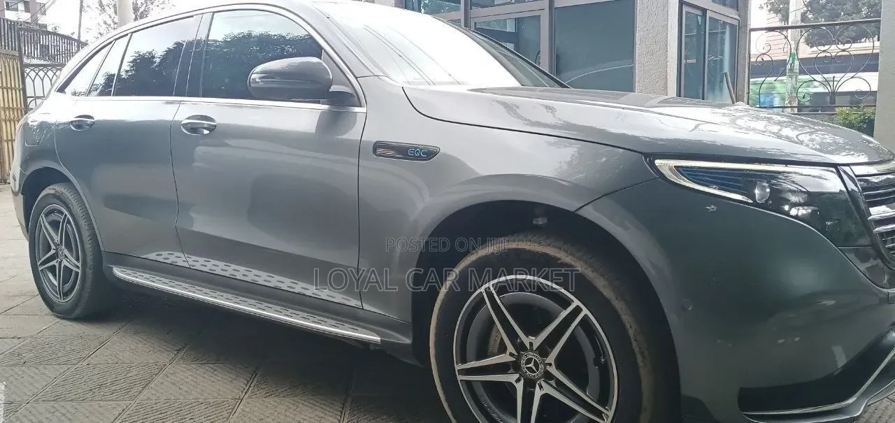 Mercedes-Benz EQC EQC400 4MATIC 2022 Gray