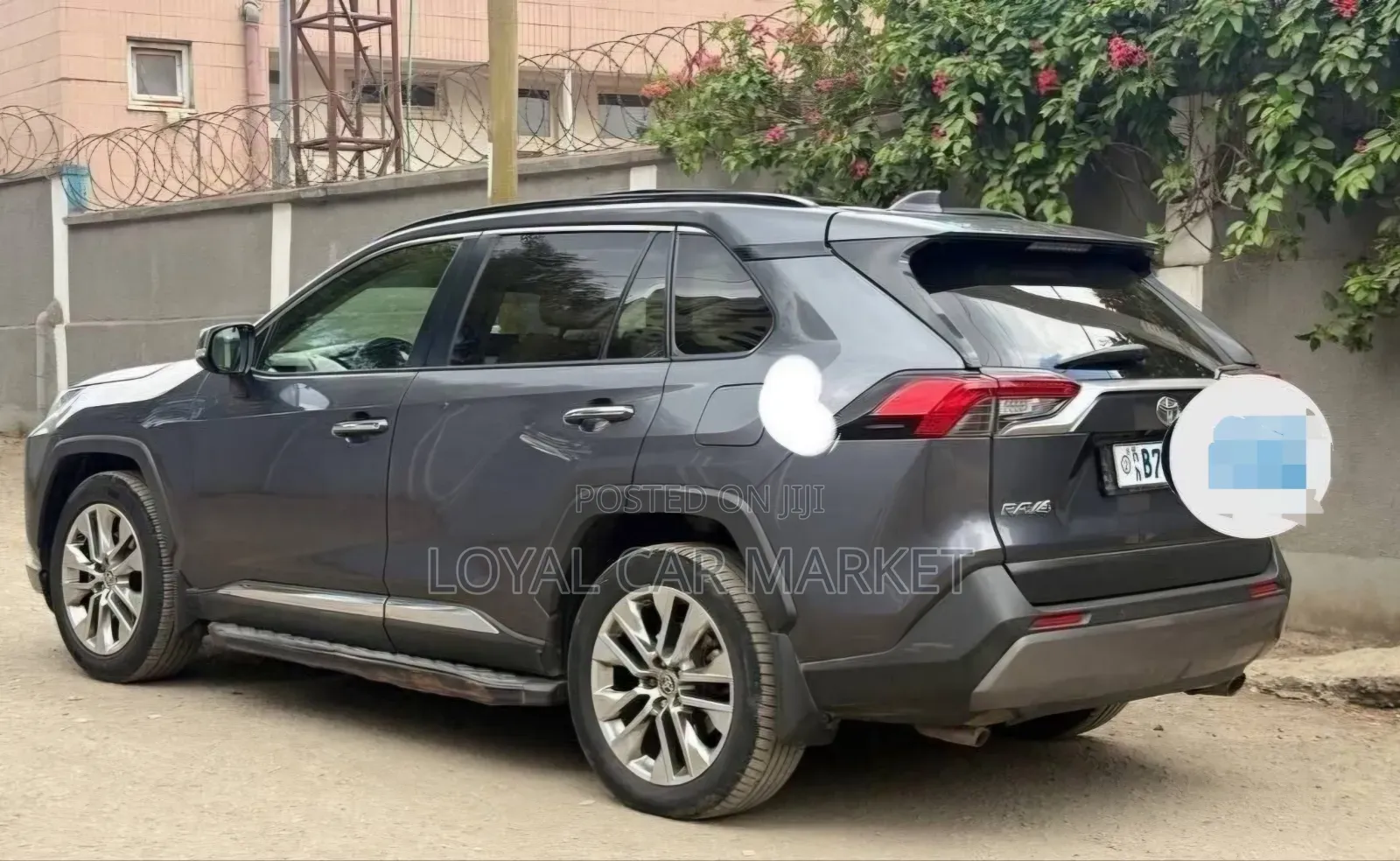 Toyota RAV4 2021 Gray