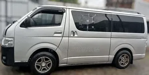 Toyota Grand HiAce 2002 Silver