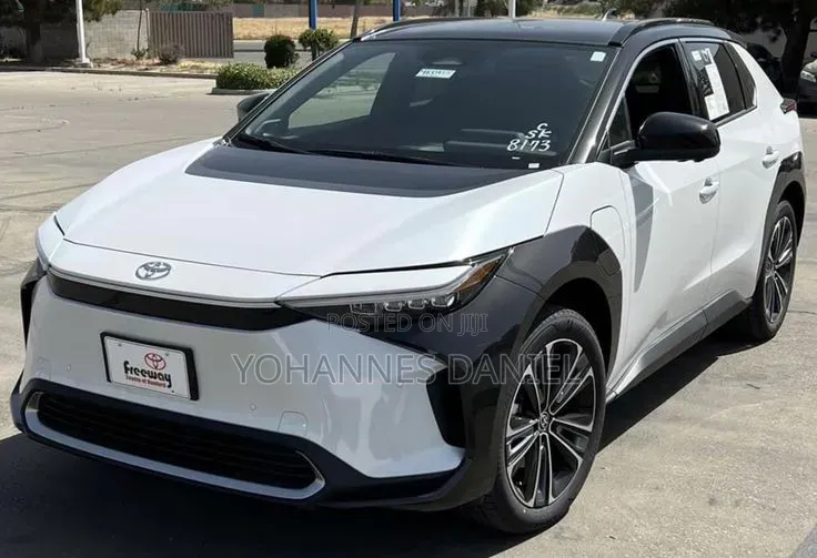 New Toyota bZ4X 2024 White