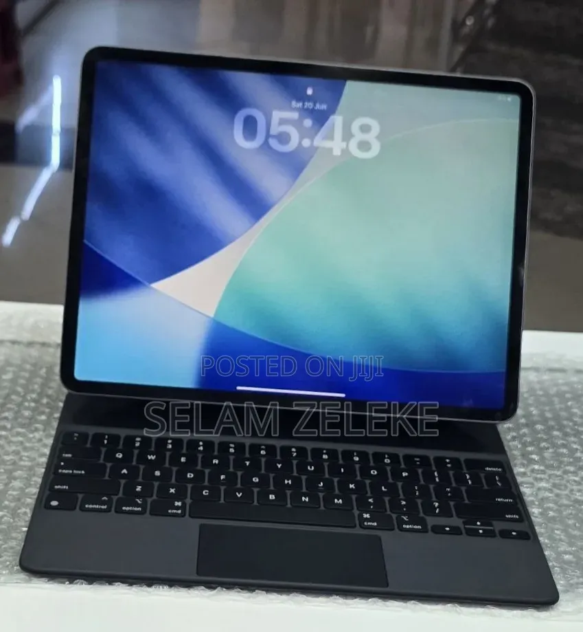 New Apple iPad (2025) 256 GB Black
