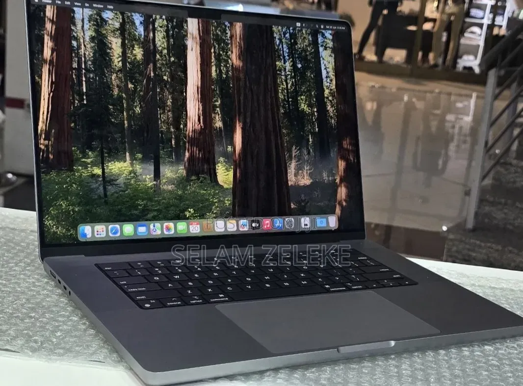 New Laptop Apple MacBook Pro 2021 M1 64GB Apple M1 Pro SSD 1T