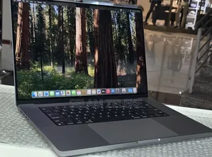 New Laptop Apple MacBook Pro 2021 M1 64GB Apple M1 Pro SSD 1T