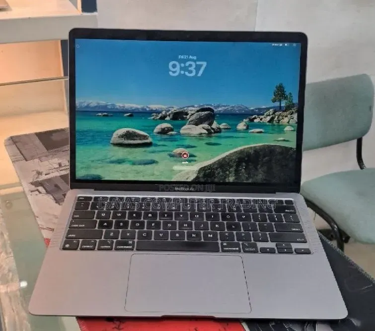 New Laptop Apple MacBook Air 2020 M1 8GB Apple M1 SSD 256GB