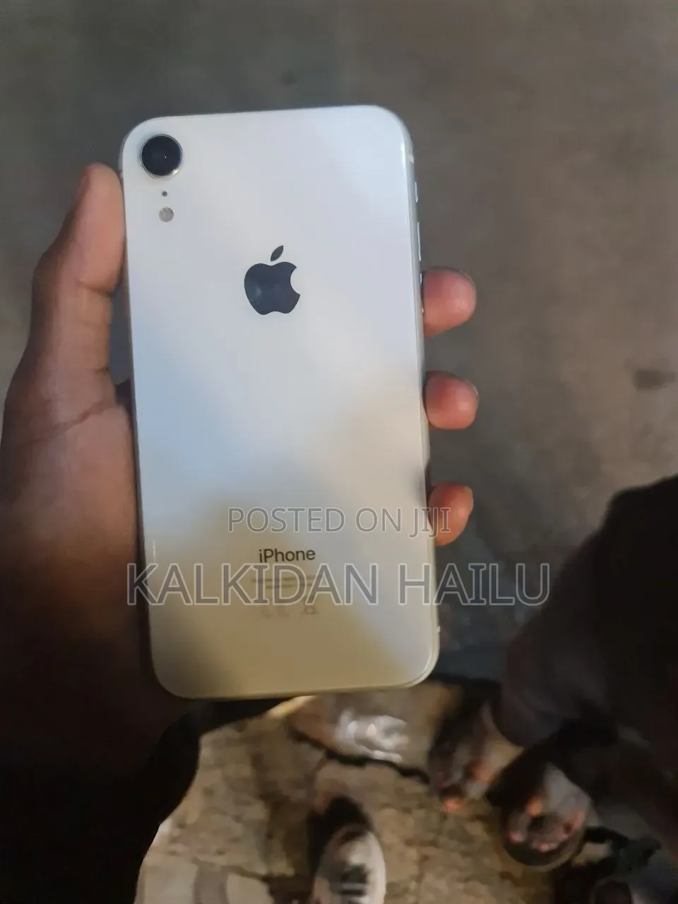 Apple iPhone XR 64 GB White