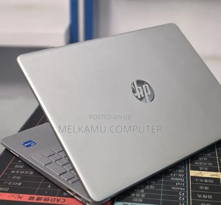 New Laptop HP Stream Notebook 8GB Intel Core i5 SSD 128GB